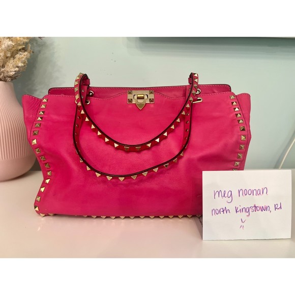 Valentino Garavani Vitello Medium Rockstud Tote in Pink - Picture 2 of 14